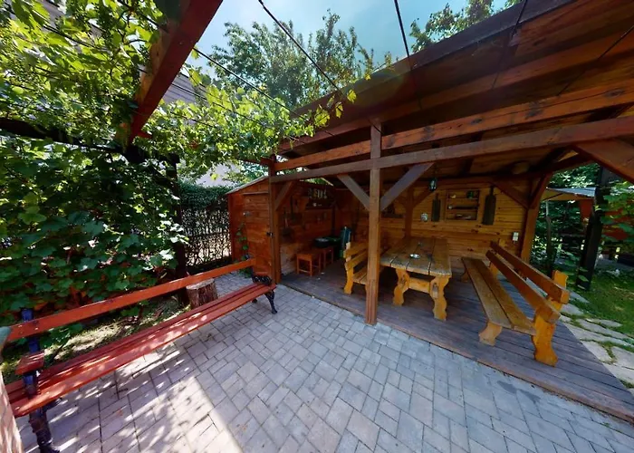 Semesterbostad Botond Haz *